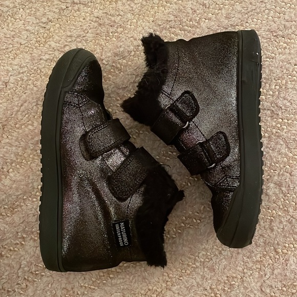 Naturino Girl's Dellen Black Glitter/Fur Lined Waterproof Boots - Picture 2 of 4